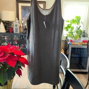 NWT Lou & Grey faux suede dress with pockets